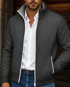 Black / M