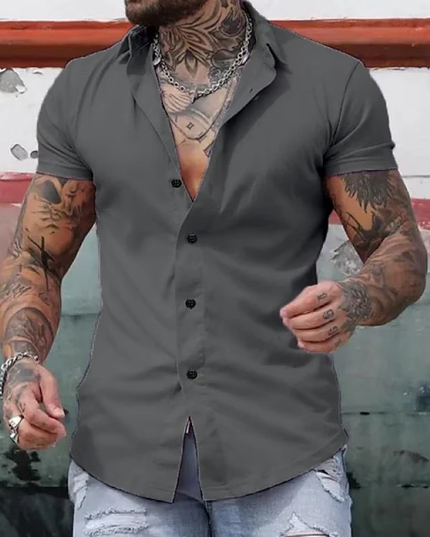 Camisa de hombre de verano con cuello solapa y manga corta con botones