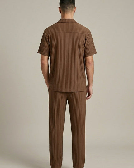 Ensemble pour homme en deux pièces avec chemise rayée texturée et pantalon