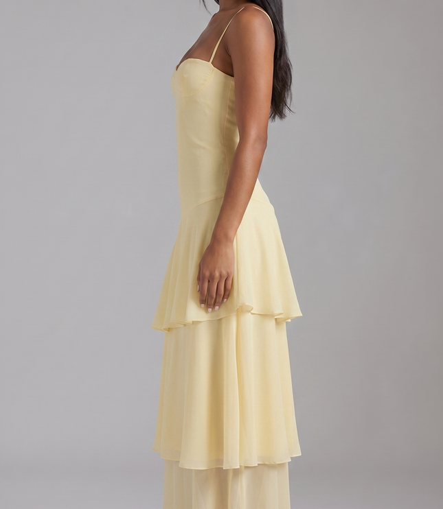 Vestido midi floral amarillo mantequilla para invitada de boda mujer