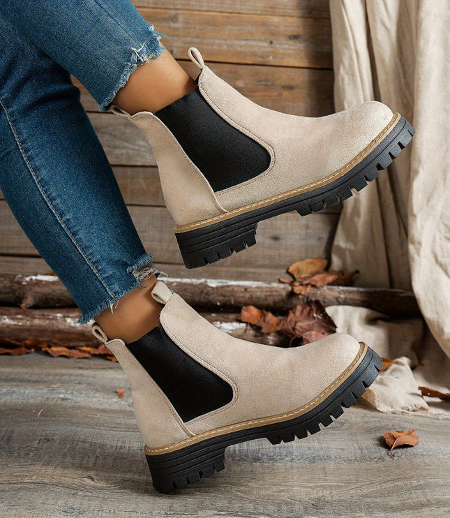 Blythe | Women's Chelsea Platform Ankle Boots - Black - Image 13