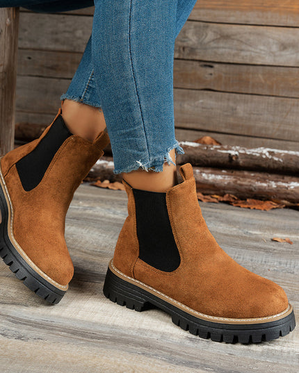 Blythe | Women's Chelsea Platform Ankle Boots - Black - Image 15