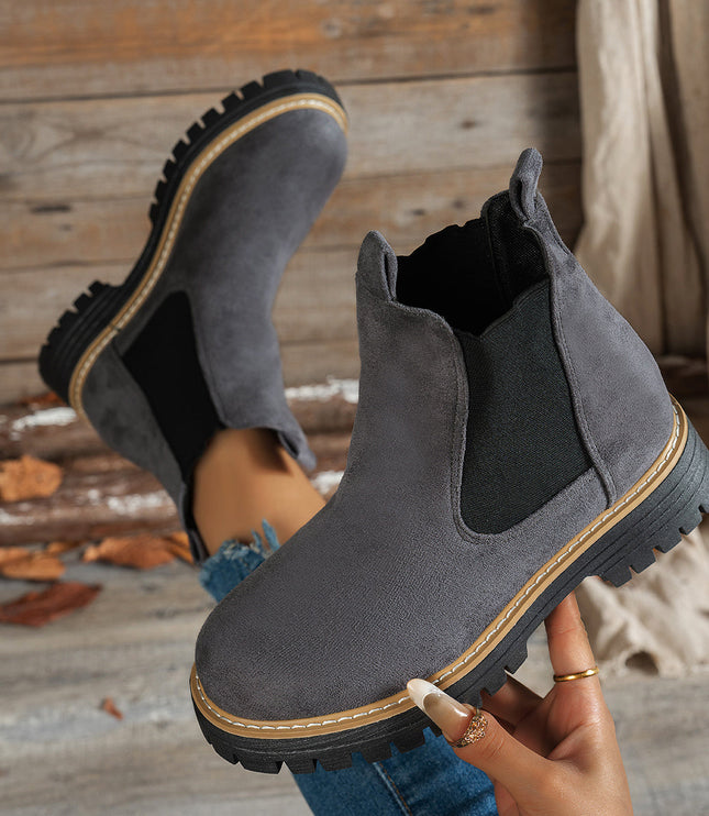 Blythe | Women's Chelsea Platform Ankle Boots - Black - Image 7