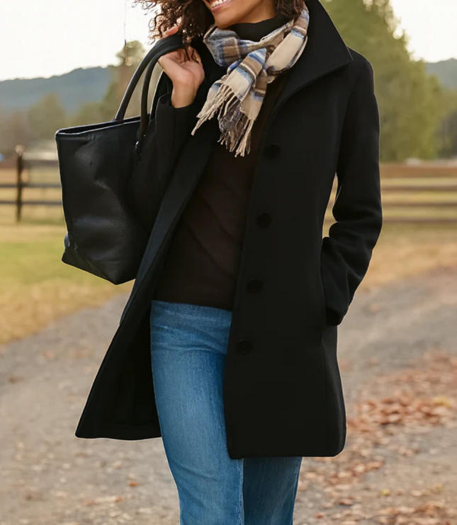 Lyzia – Classic Coat for Chilly Days