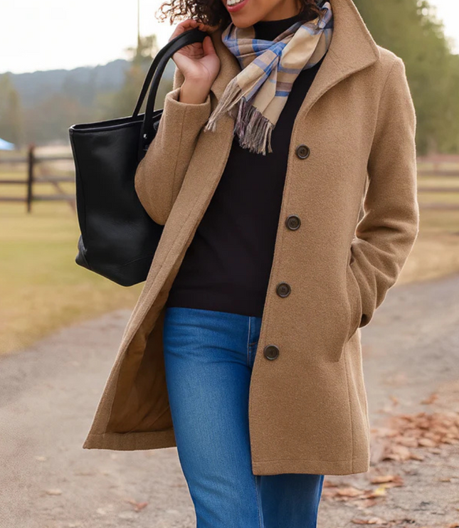 Lyzia – Classic Coat for Chilly Days