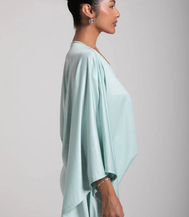 Vestido mini de fiesta para mujer con mangas capa y caída fluida
