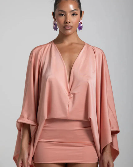 Vestido mini de fiesta para mujer con mangas capa y caída fluida