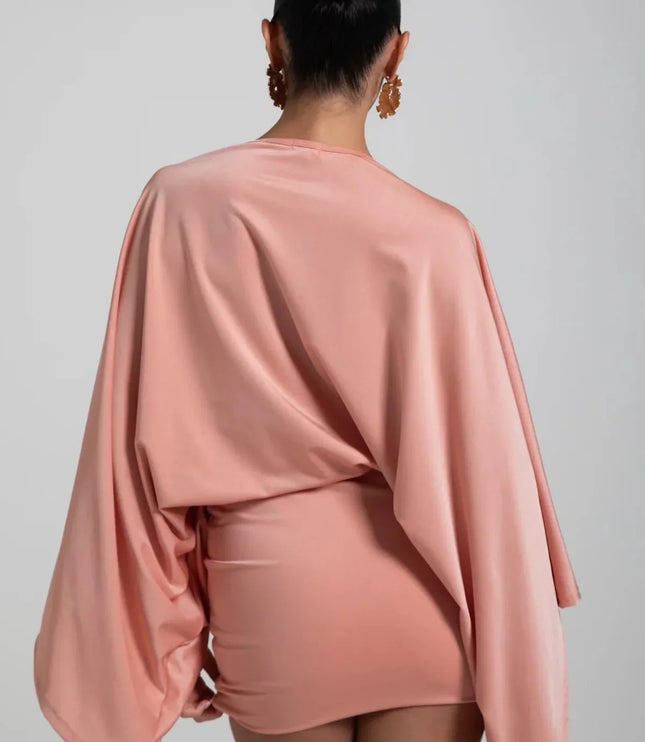 Vestido mini de fiesta para mujer con mangas capa y caída fluida