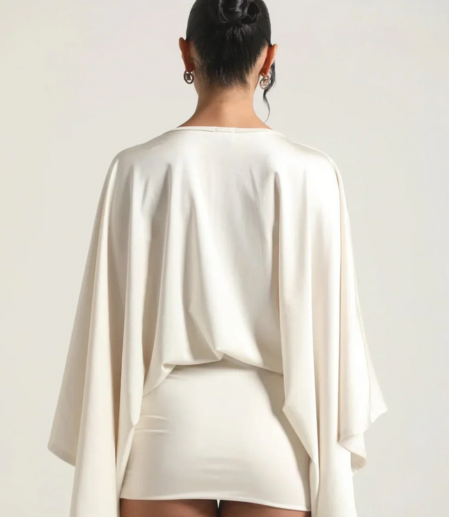 Vestido mini de fiesta para mujer con mangas capa y caída fluida