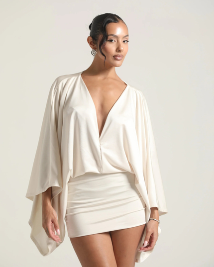 Vestido mini ajustado de cóctel con escote en V y fruncidos para mujer
