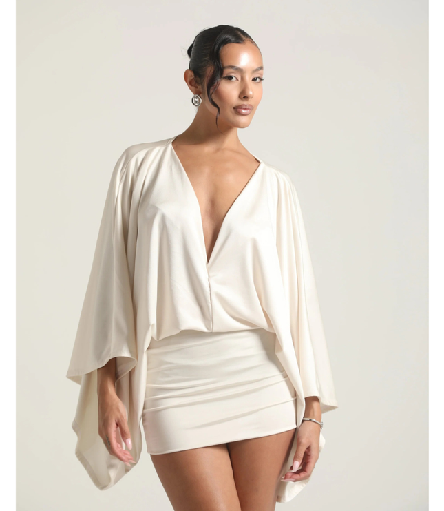 Vestido mini ajustado de cóctel con escote en V y fruncidos para mujer