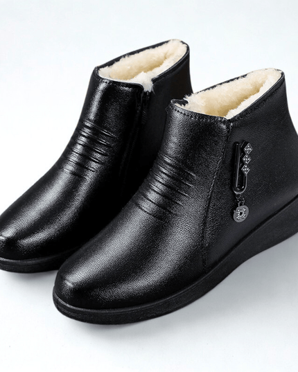 Corinna | Women's Fur-Lined Winter Ankle Boots - Black - Image 1