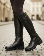 Black / 3
