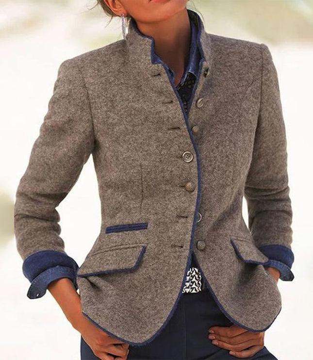 Blazer en laine gris pour femme, style élégant et décontracté avec revers contrastants