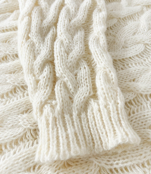 Women's Oversized Cable Knit Jumper with V Neck