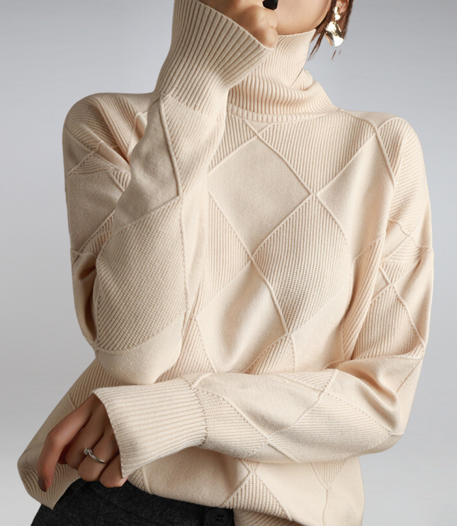 Women's Oversized Roll Neck Jumper with Diamond Pattern