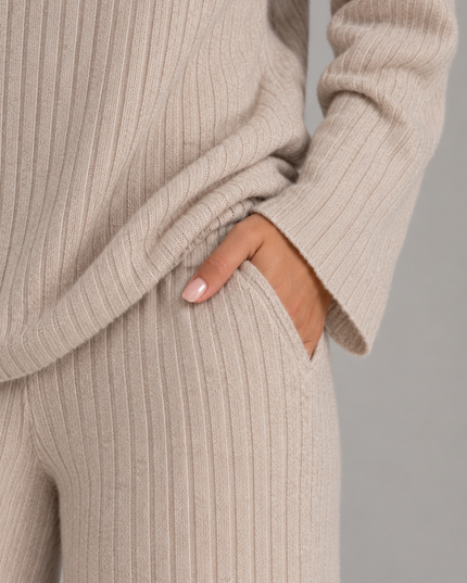 Women's Ribbed Loungewear Set with V-Neck Jumper and Trousers
