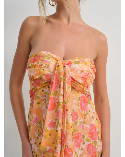 Vestido mini sin tirantes con flores para invitada de boda para mujer