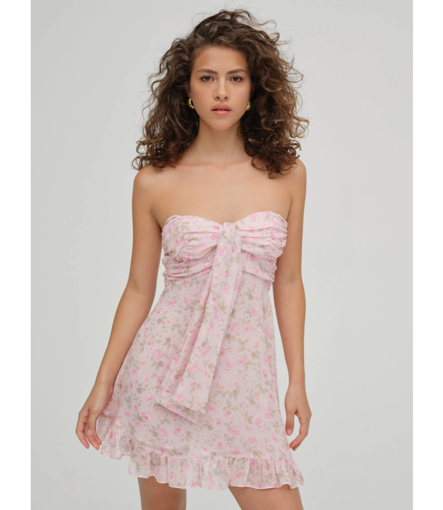 Vestido mini sin tirantes con flores para invitada de boda para mujer