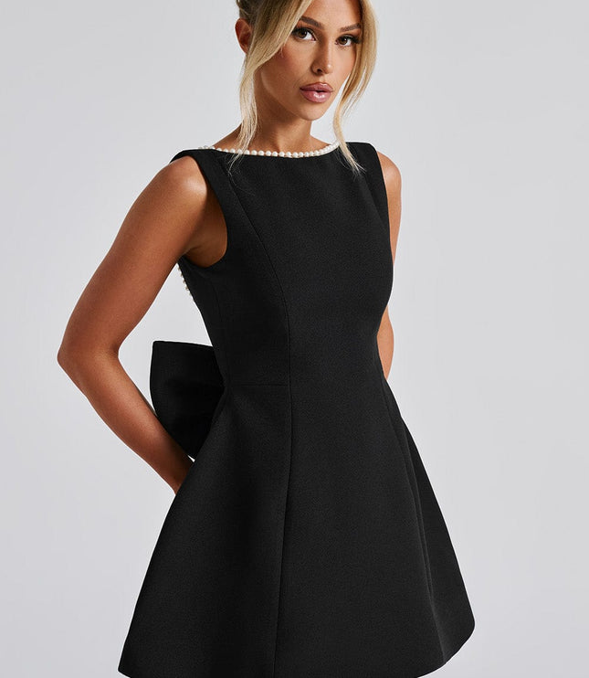 Vestido mini línea A para invitada de boda con cuello de perlas para mujer