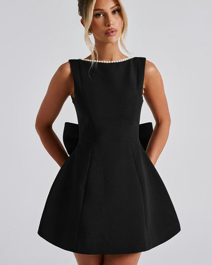 Vestido mini línea A para invitada de boda con cuello de perlas para mujer