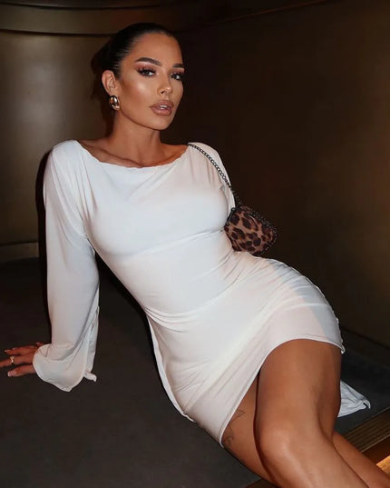 Vestido mini blanco con fruncidos y hombros descubiertos para fiesta mujer